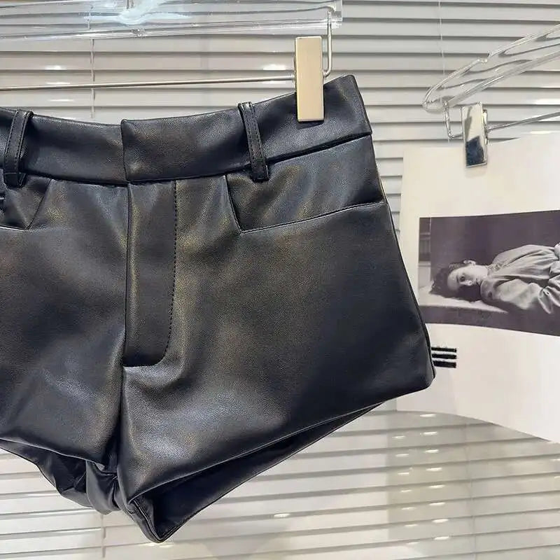 Short in ecopelle donna