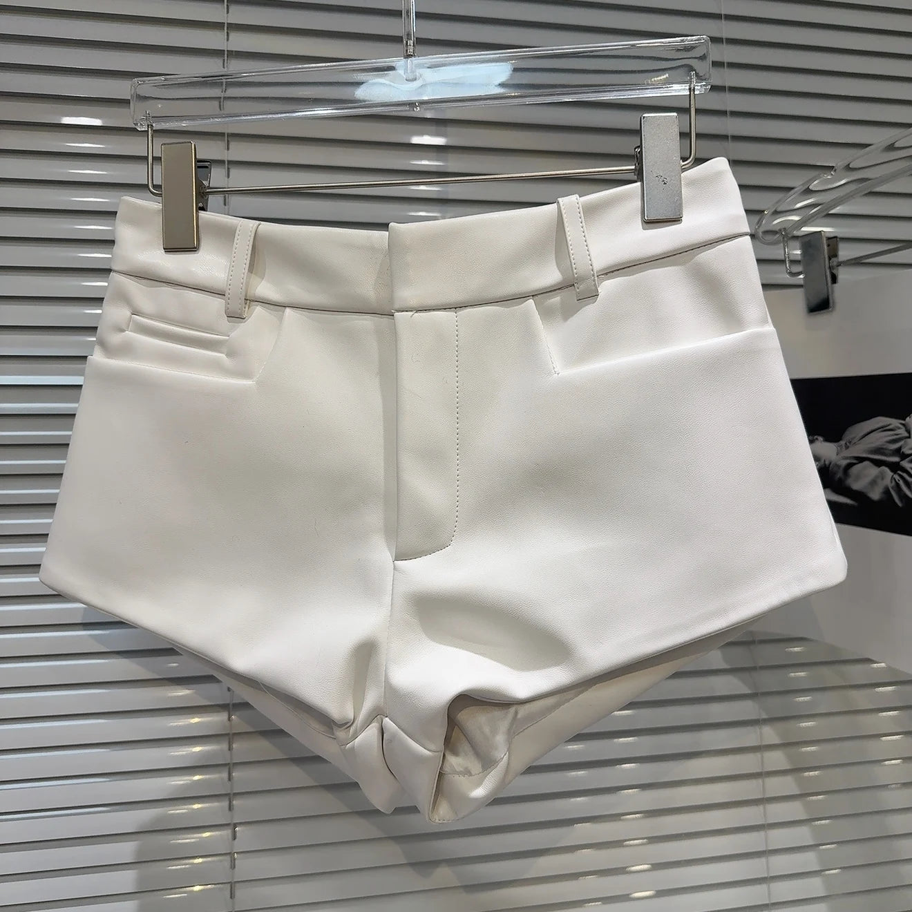 Short in ecopelle donna